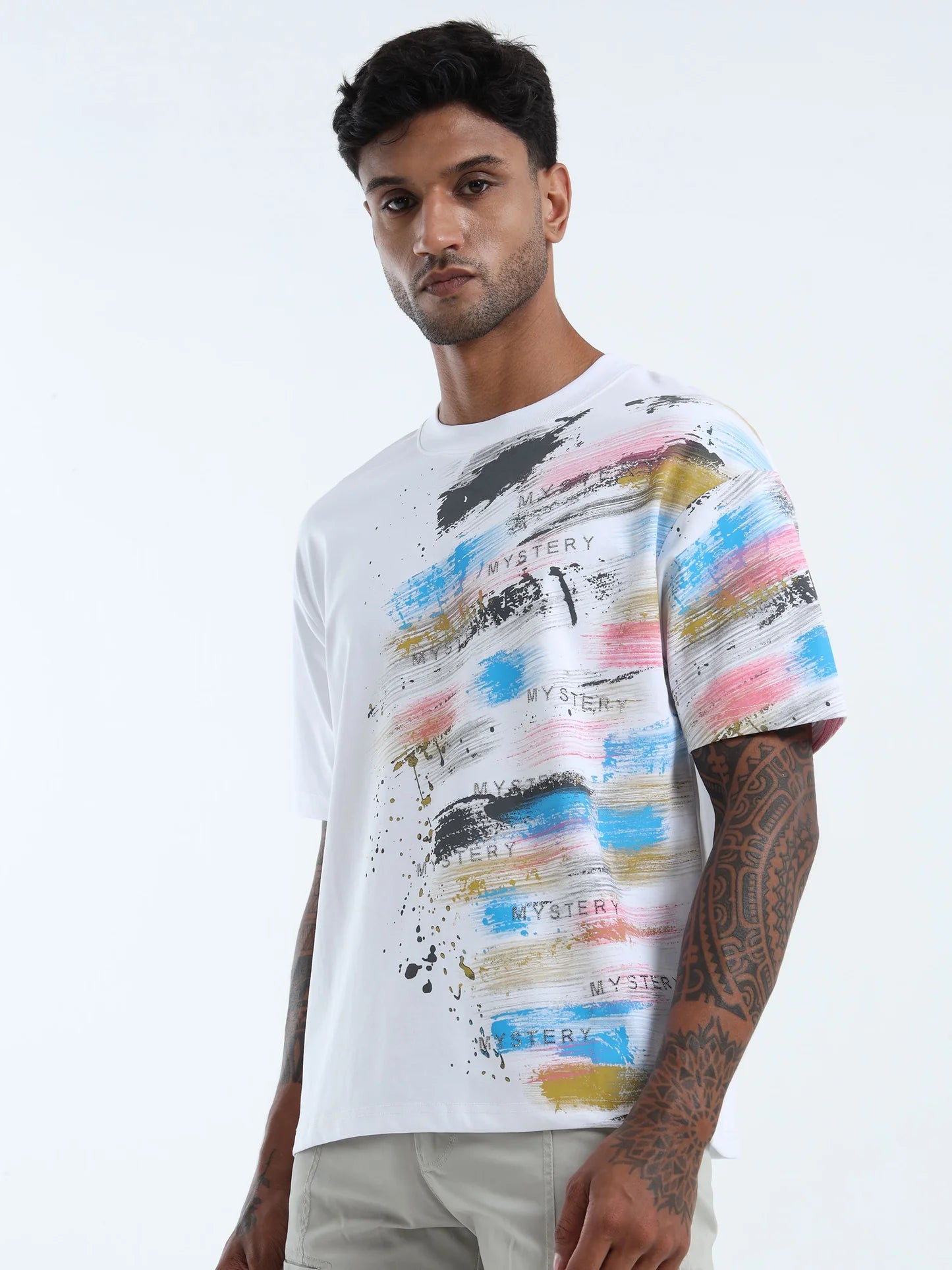 Everyday Wear Men’s White Oversized T-Shirt with Breathable Fabric