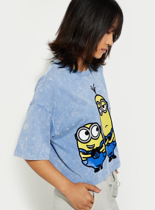 Fun and Trendy Women’s Minion Graphic T-shirt for Street Style Looks