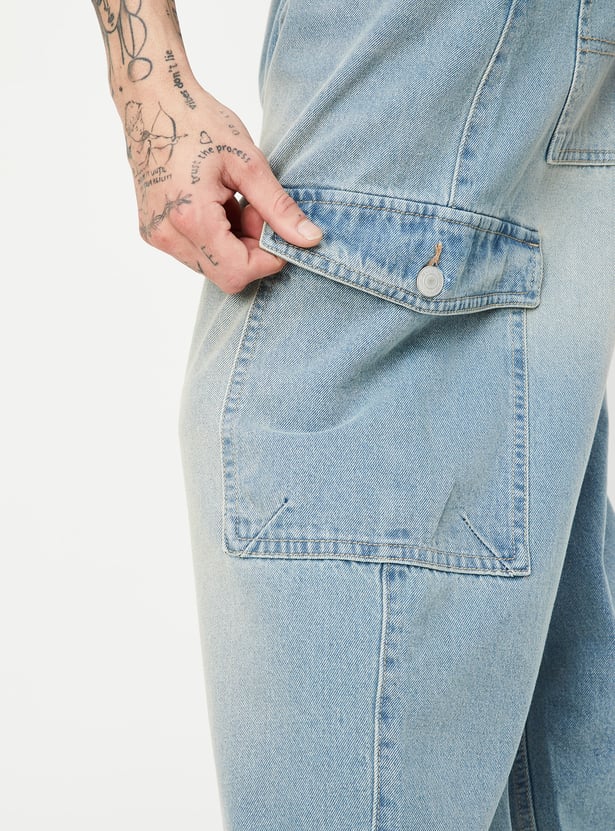 Relaxed Fit Men’s Washed Cargo Denim Jeans for Everyday Comfort