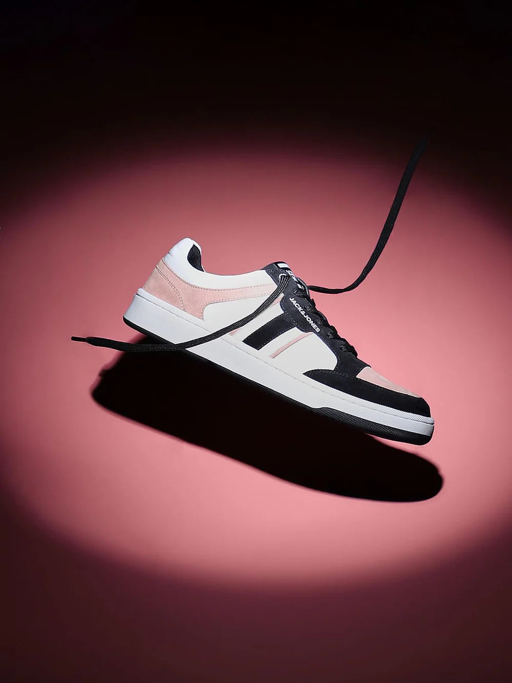 Modern Black Colourblocked Sneakers Fashionable Streetwear