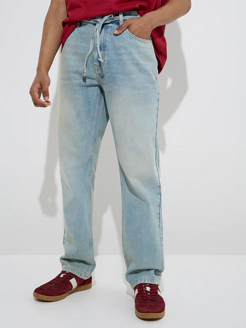 Loose Fit Light Blue Denim Jeans for Men with Mid Rise Comfort