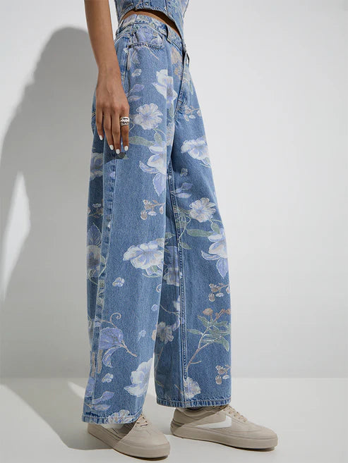 Women’s Blue High-Rise Relaxed-Fit Jeans with Trendy Floral Accents for Everyday Fashion