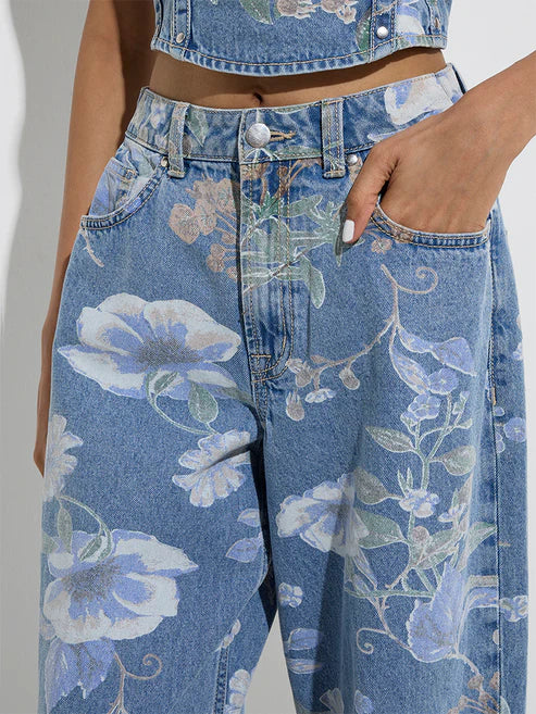 Women’s Blue High-Rise Relaxed-Fit Jeans with Trendy Floral Accents for Everyday Fashion