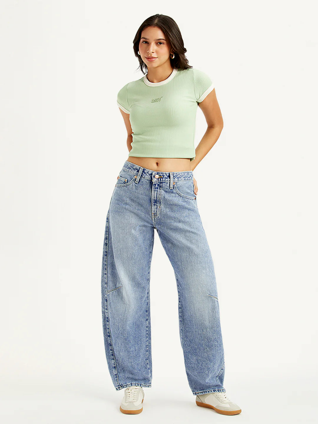 Casual Women’s Light Blue Baggy Dad Jeans with Mid Rise Barrel Fit for Work and Leisure