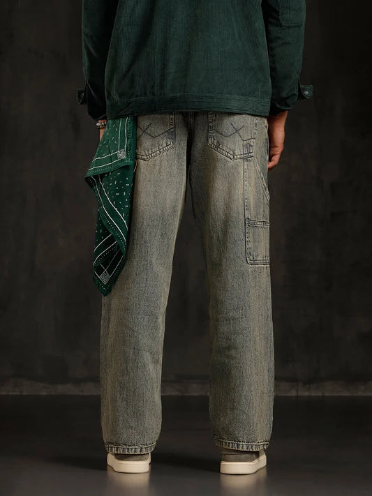 Fashionable Loose Fit Blue Denim Jeans for Men with Slanted Pockets