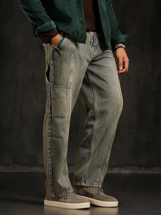 Fashionable Loose Fit Blue Denim Jeans for Men with Slanted Pockets