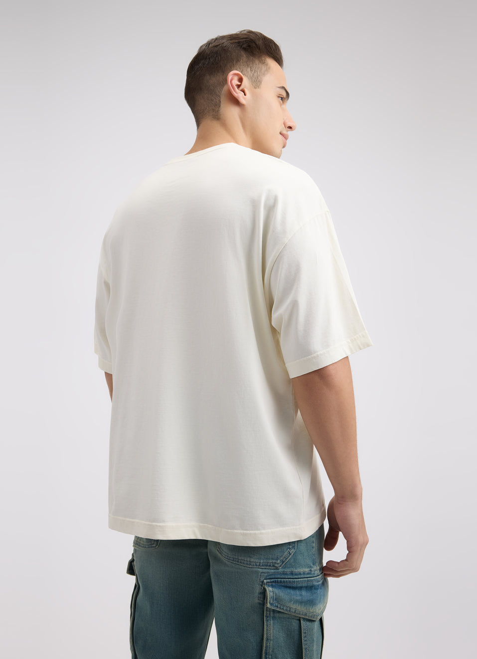 Streetwear Inspired Men’s Oversized Cotton T-Shirt in Off White with Graphic Print
