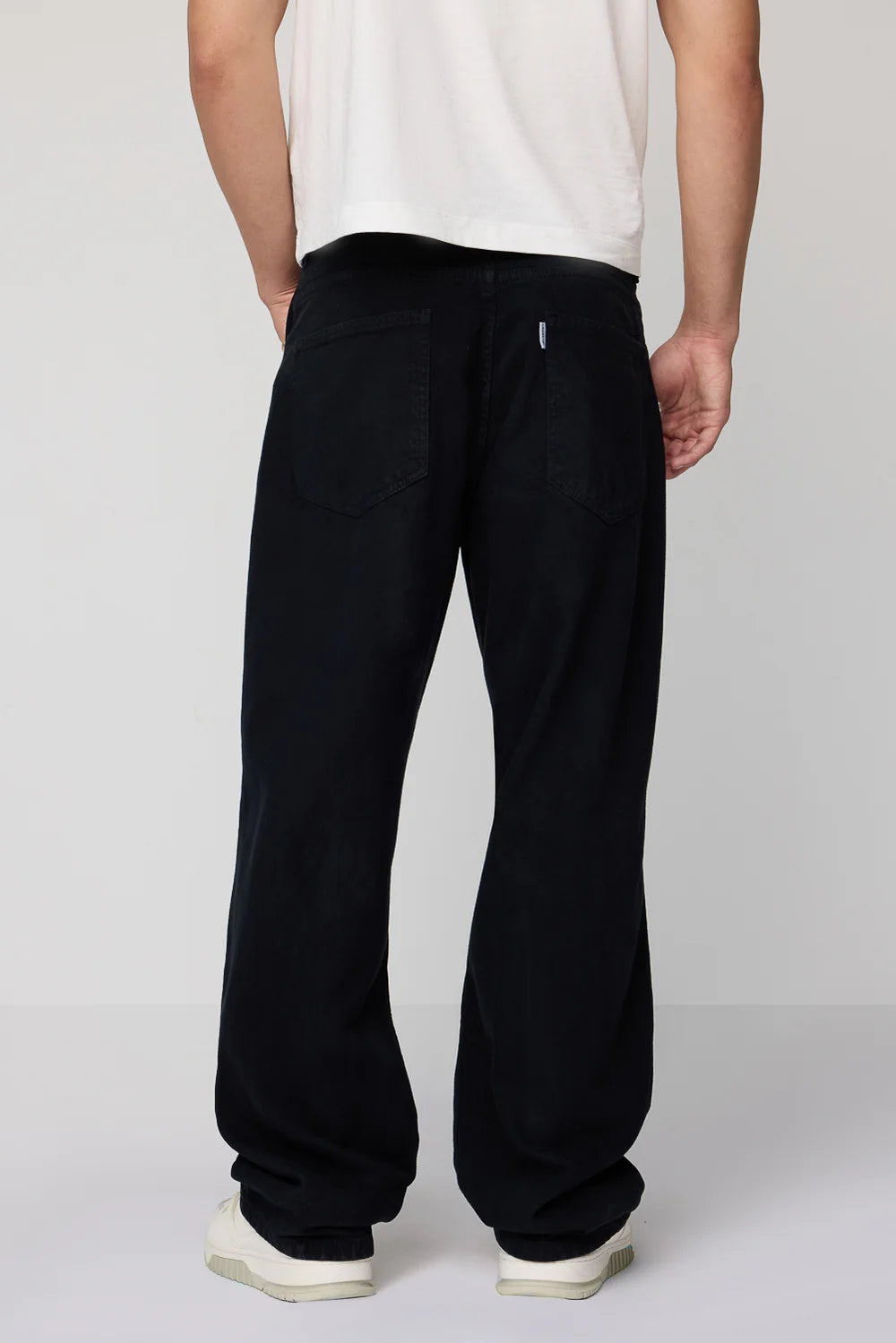 Fashionable Black Baggy Straight Jeans for Men Worn-In Look