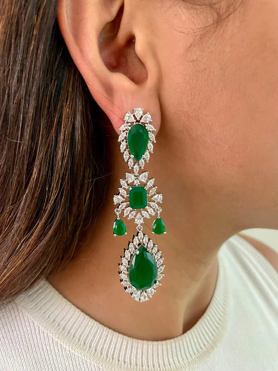 Elegant Emerald Drop Necklace Set with Heart Shaped Diamond Accents