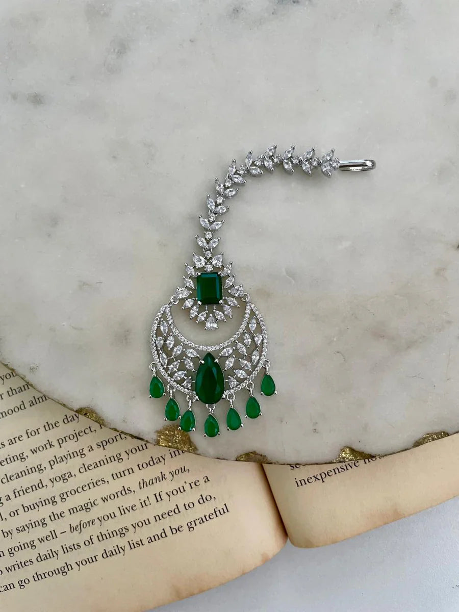 Elegant Emerald Drop Necklace Set with Heart Shaped Diamond Accents