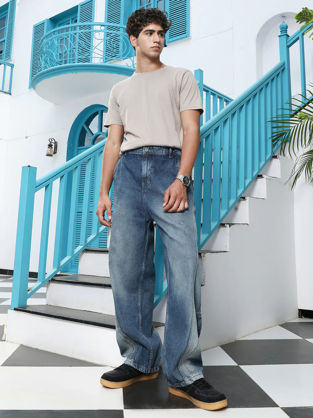 Trendy Relaxed Fit Light Distressed Panelled Denim Pants for Men