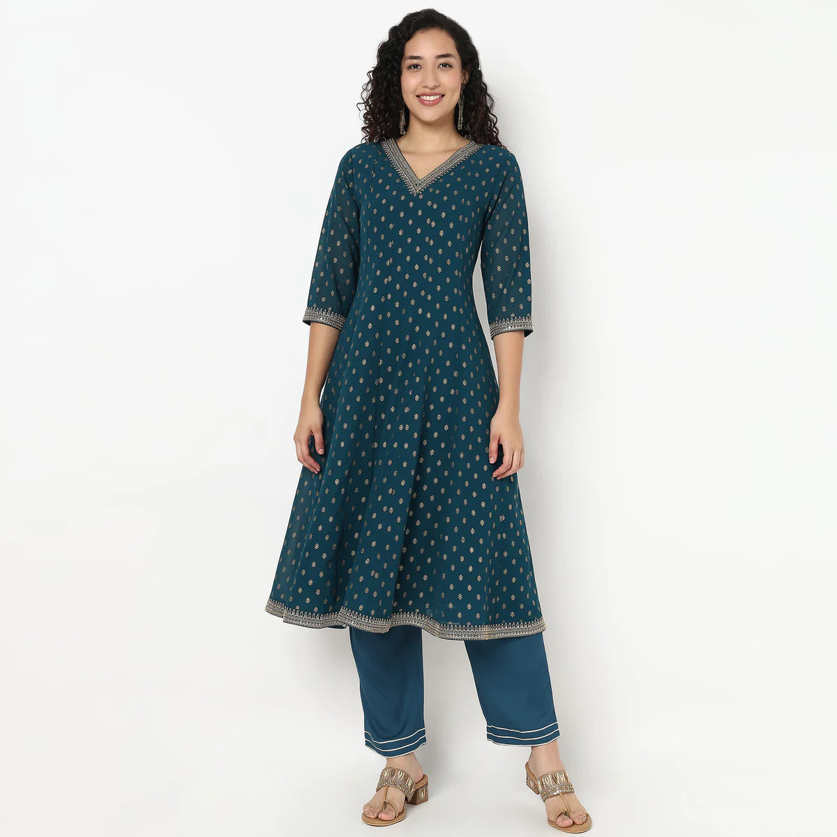 Elegant Foil Print V Neck Flared Kurta Perfect for Festive Occasions and Party Wear