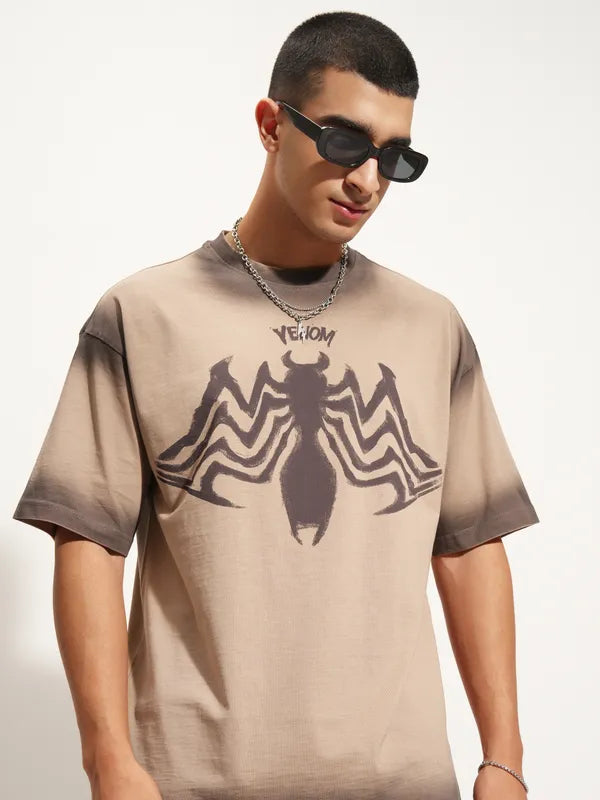 Casual Men’s Beige Oversized T-Shirt with Bold Venom Graphic Artwork and Relaxed Fit