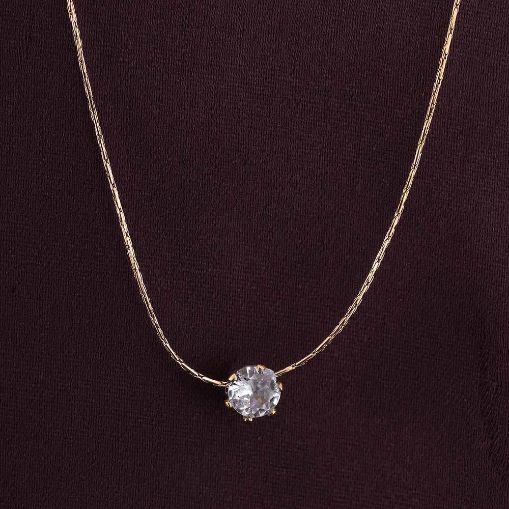 Trendy Delicate Necklace with Diamond Detailing Ideal for Special Occasions