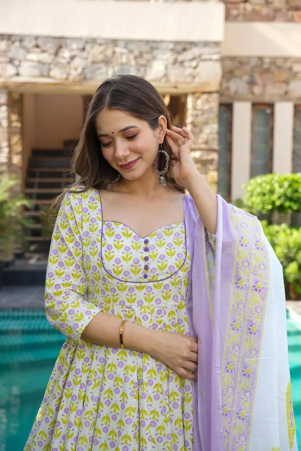 Elegant Lavender Floral Print Cotton Suit Set with Flowing Silhouette and Ethnic Charm for Festive and Daily Wear