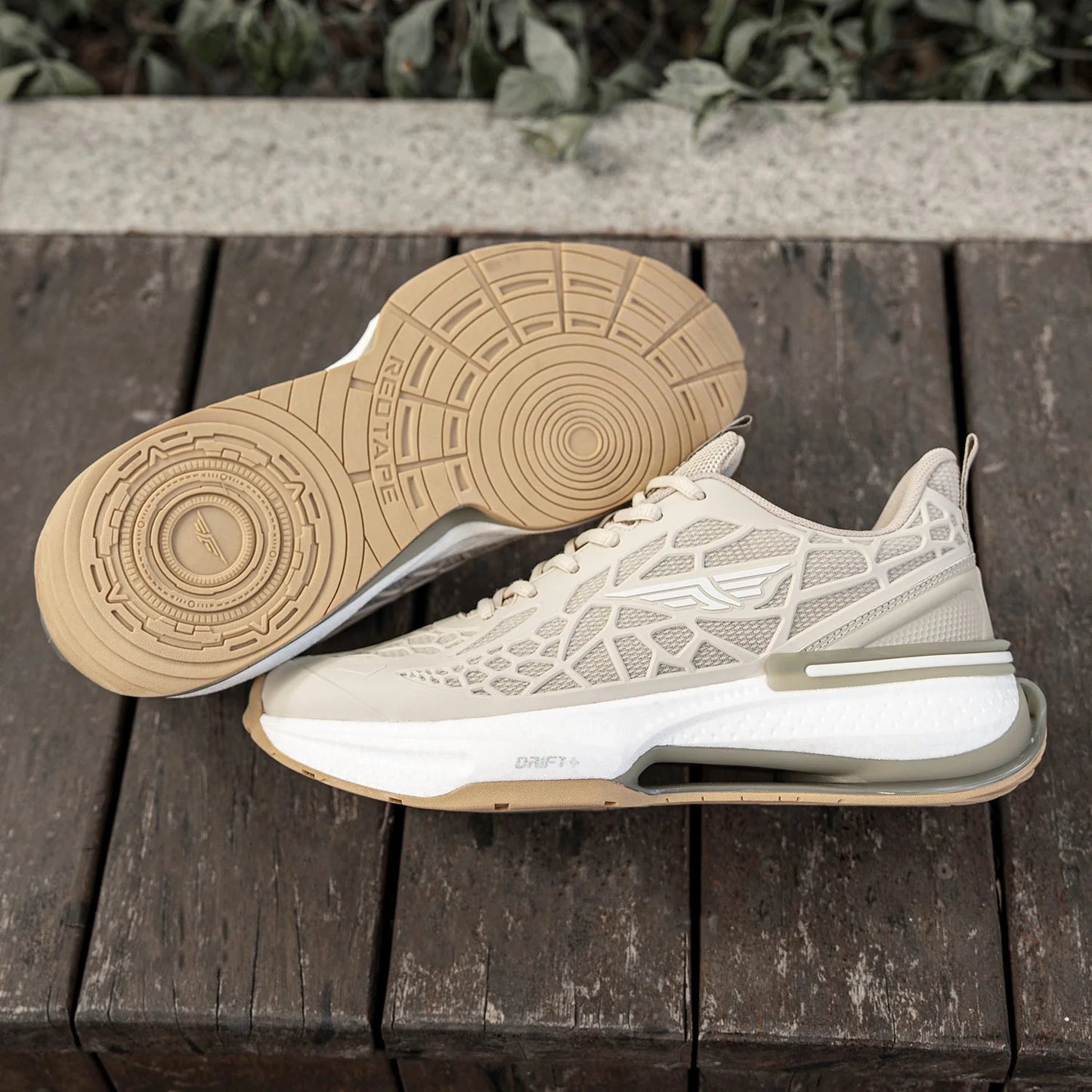 Trendy Men’s Athleisure Sports Shoes for Active Lifestyle and Street Style