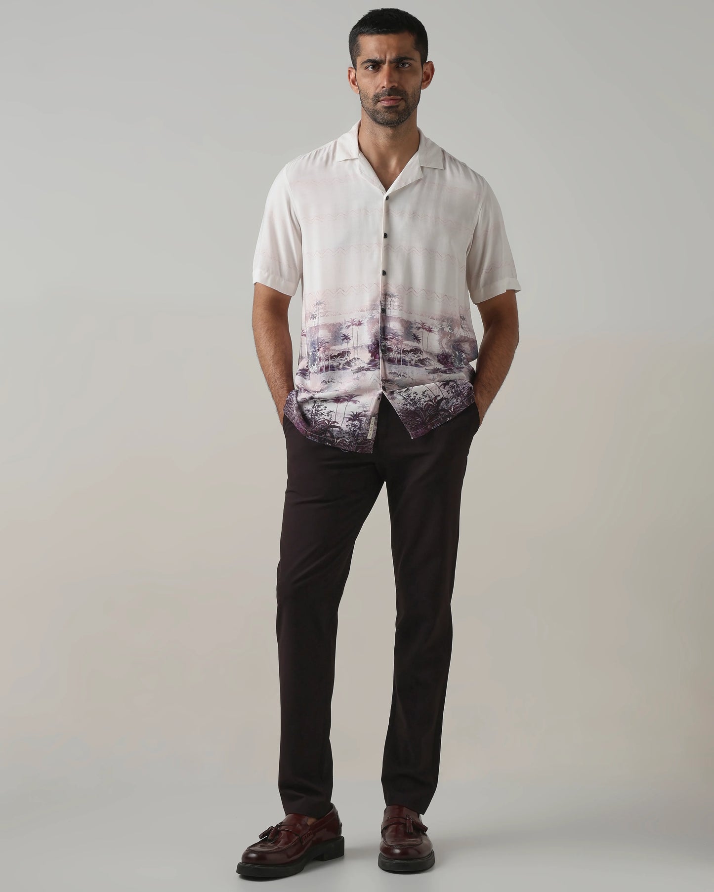 Relaxed Fit Shirt for Men with Off White Resort Inspired Print