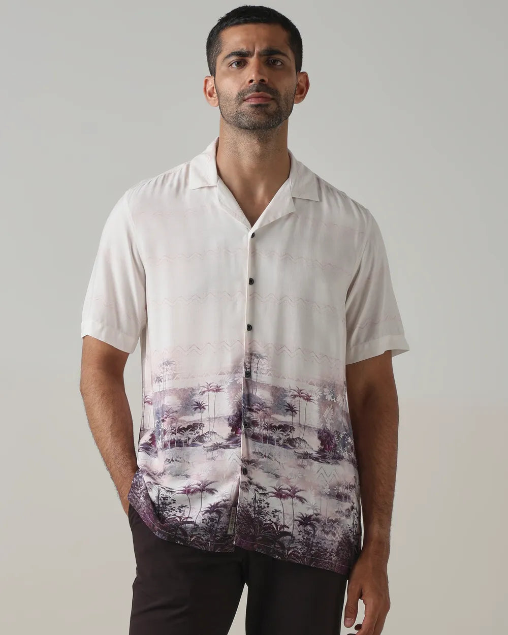 Relaxed Fit Shirt for Men with Off White Resort Inspired Print