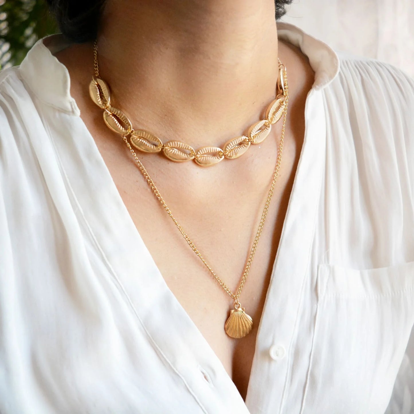 Fashionable Sea Shell Layer Necklace for Casual and Party Wear