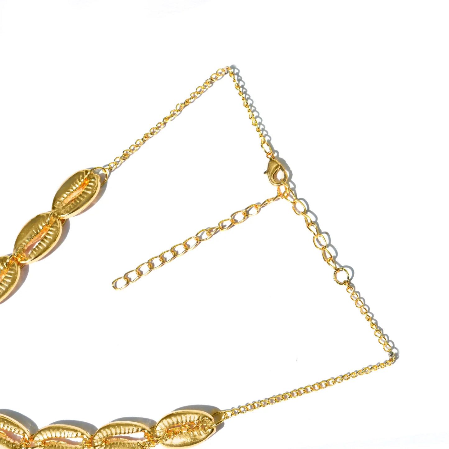 Fashionable Sea Shell Layer Necklace for Casual and Party Wear