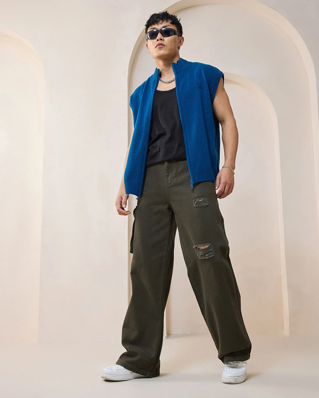 Casual Green Baggy Fit Cargo Jeans for Men in Distressed Denim Style