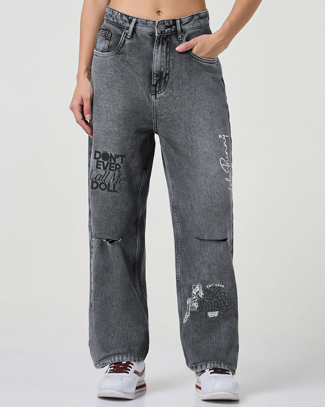 Trendy Women’s Grey Distressed Washed Straight Fit Jeans Perfect for Casual Street Style Outfits