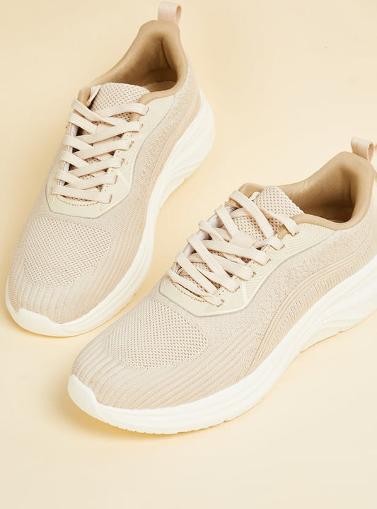 Sporty Men Mesh Sports Shoes for Outdoor Running, Training, and Fitness