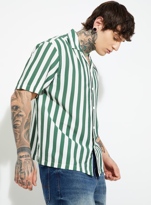 Versatile Men Striped Relaxed Fit Casual Shirt Lightweight Stylish and Comfortable