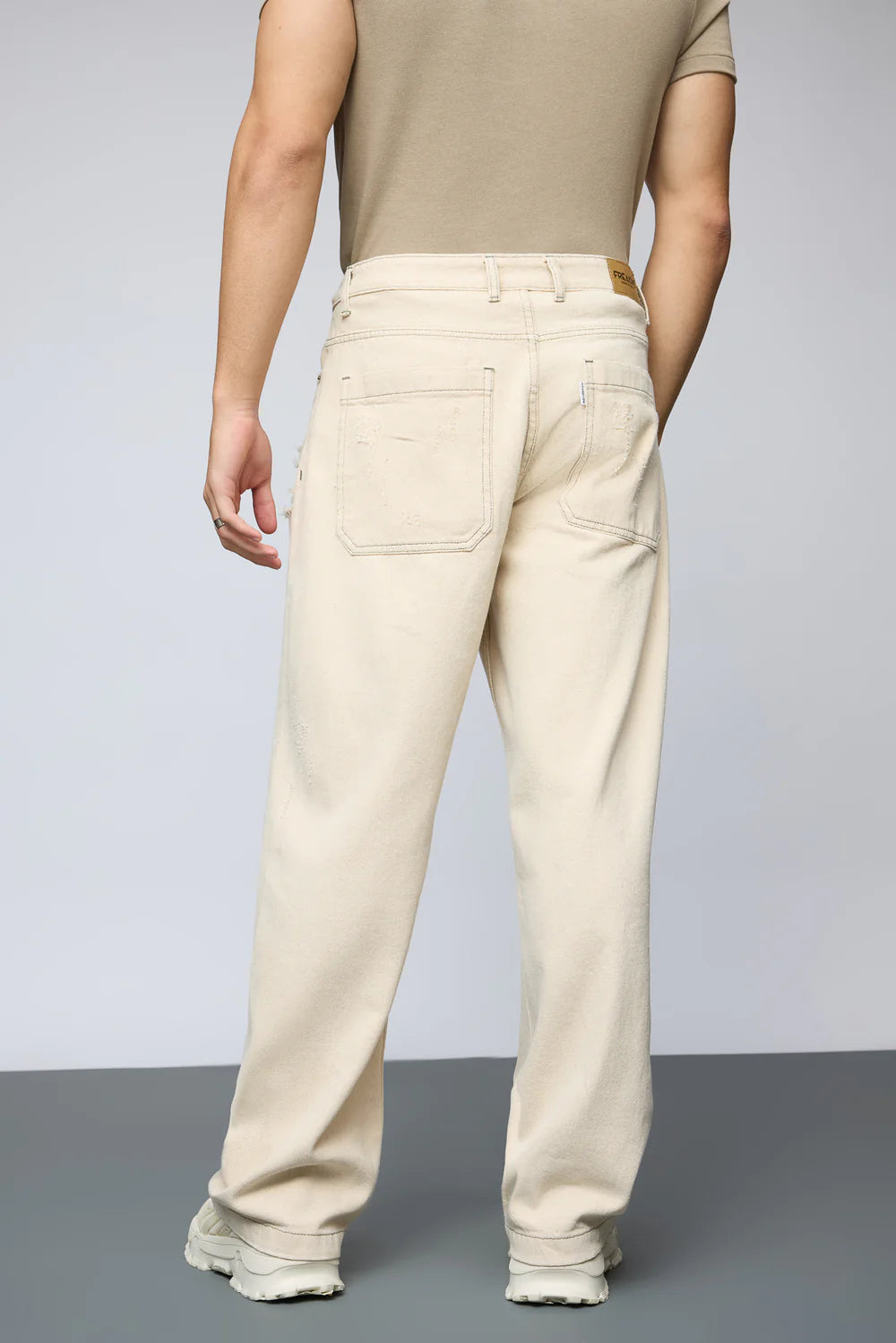 Classic Baggy Straight Jeans for Men Ecru Distressed Style