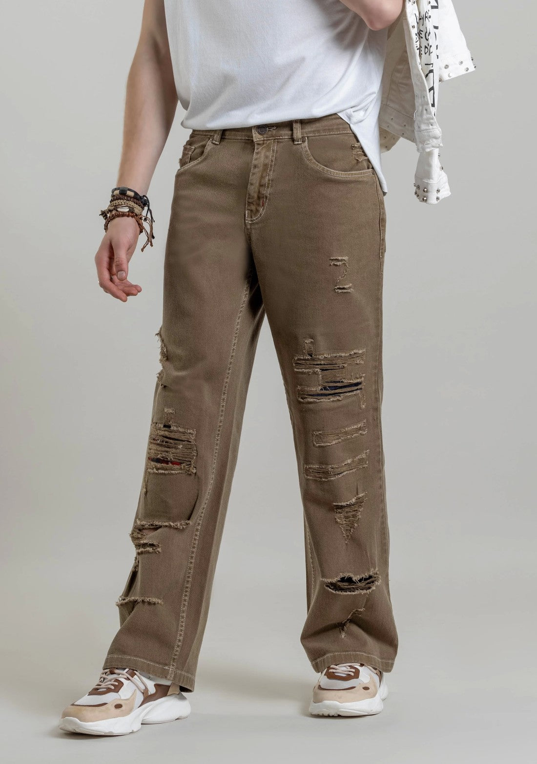 Stylish Men’s Relaxed Straight Fit Jeans Cedar Brown Distressed Denim
