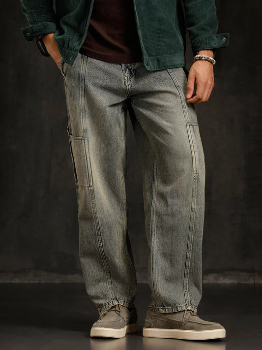 Fashionable Loose Fit Blue Denim Jeans for Men with Slanted Pockets