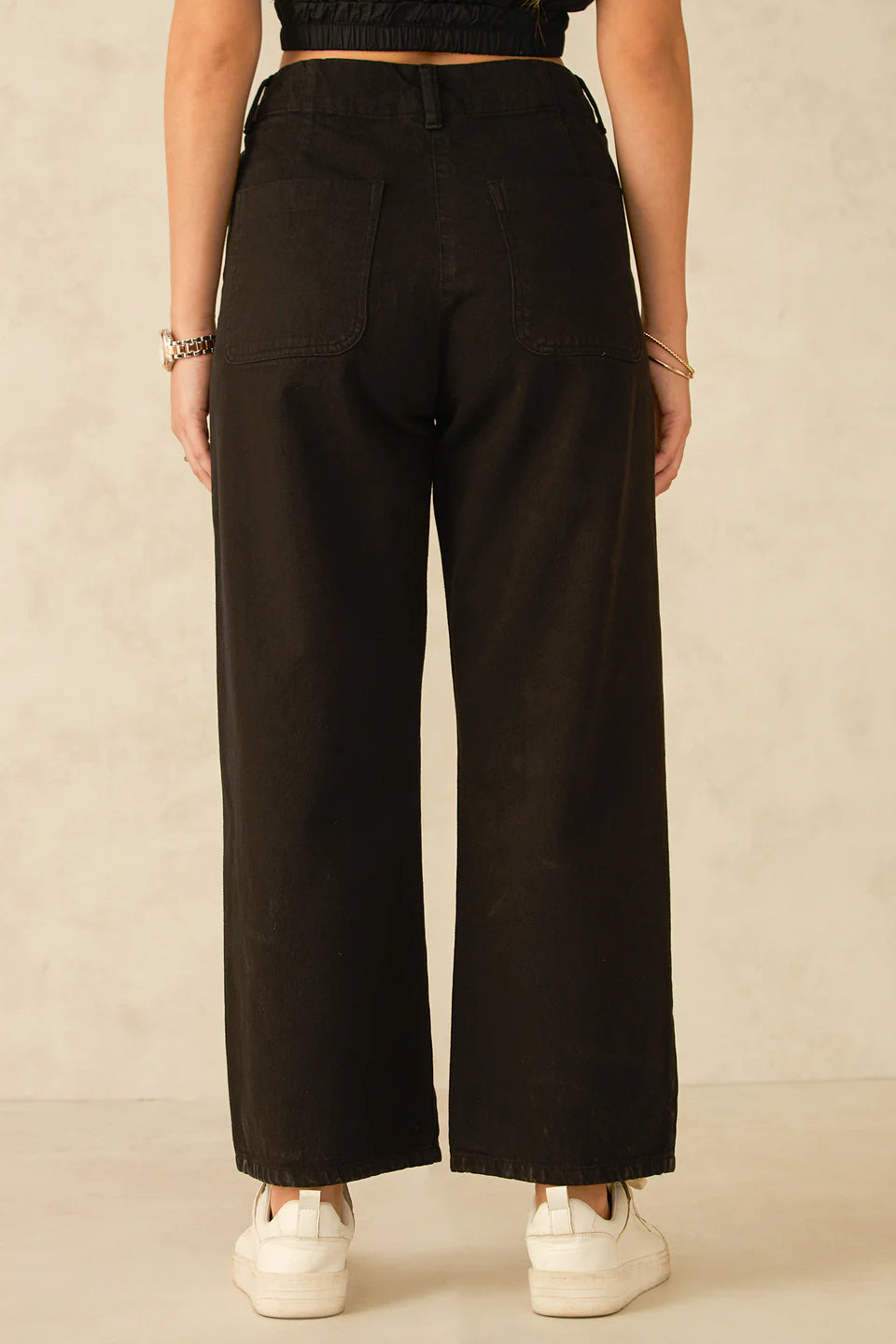 Trendy Women’s Cotton Black High Waist Ankle Jeans for Layering and Casual Outfits