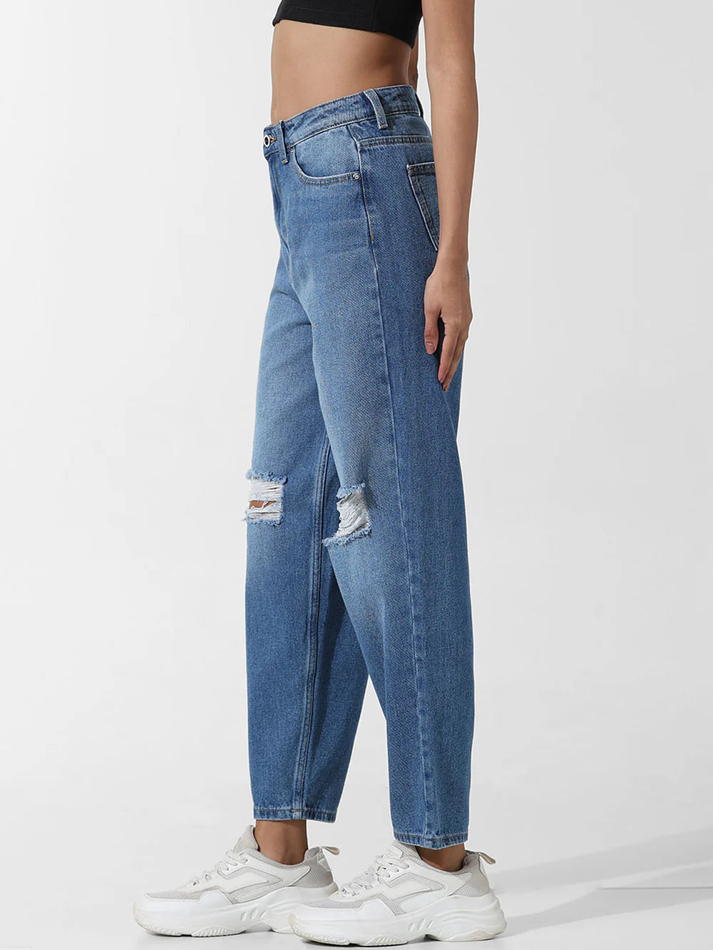 Relaxed Fit Women’s Blue Distressed Mom Jeans with High Waist for Comfortable Daily Wear