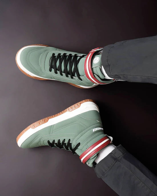 Modern Bold and Versatile Urban Style Sneakers for Smart Casual and Urban Fashion