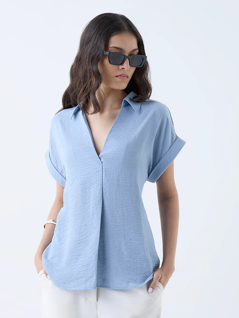 Relaxed Fit Women’s Light Blue Crinkle-Textured Top for Effortless Daily Style