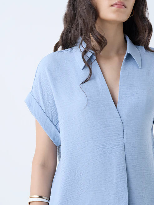 Relaxed Fit Women’s Light Blue Crinkle-Textured Top for Effortless Daily Style