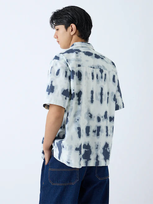Lightweight Indigo Cotton Shirt with Relaxed Fit and Bold Abstract Prints for Men
