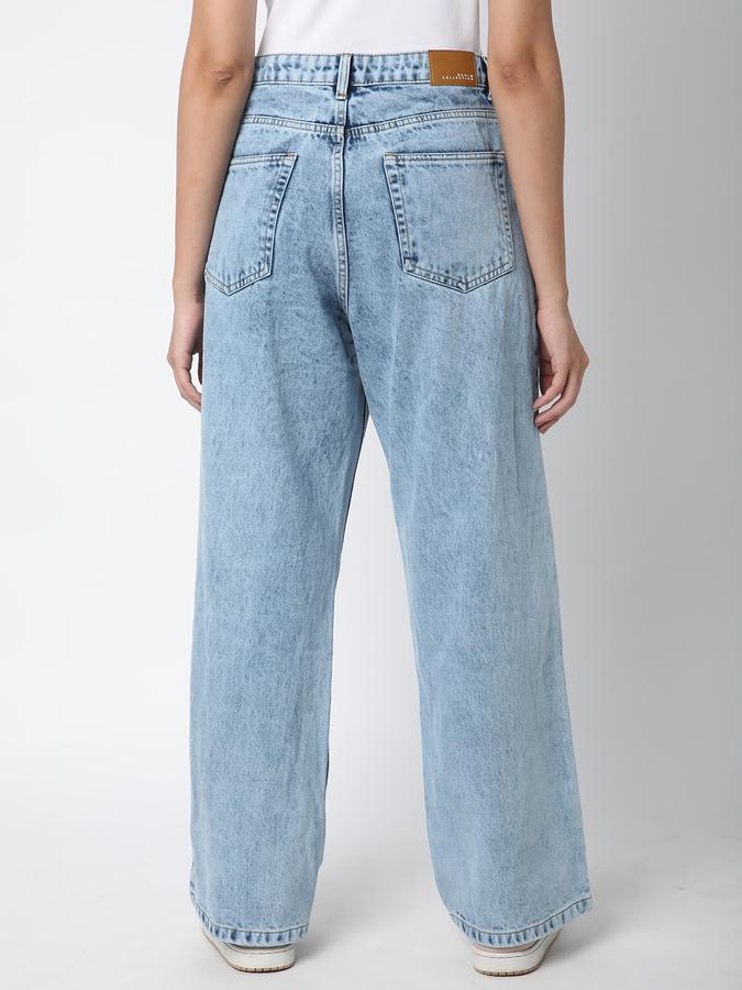 Elegant Women’s Relaxed Fit Jeans Ideal for Casual Office College and Outings