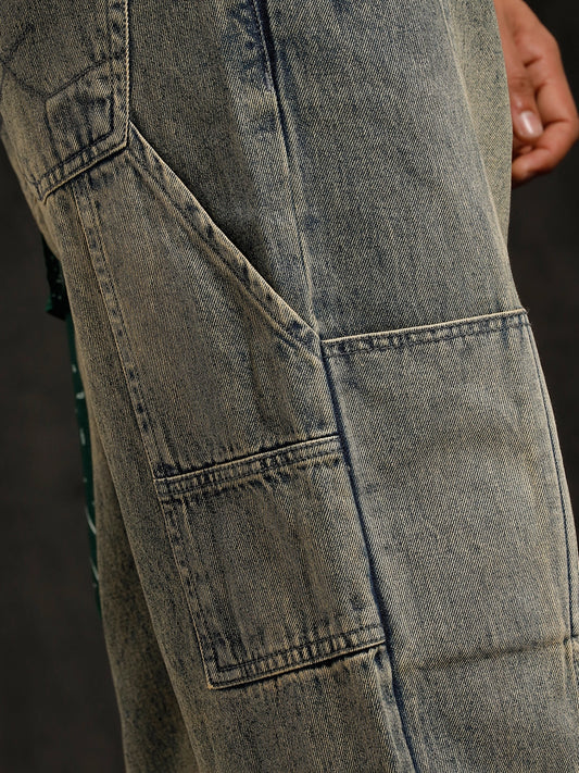 Fashionable Loose Fit Blue Denim Jeans for Men with Slanted Pockets