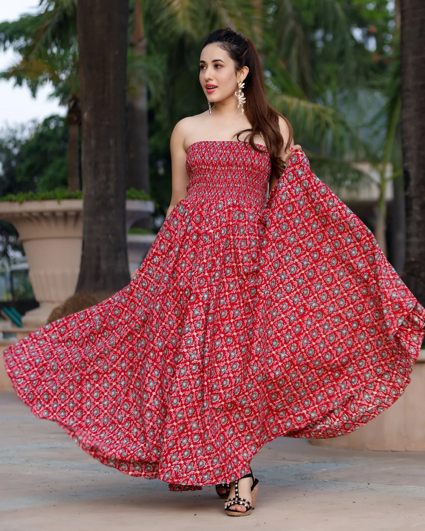 Elegant Smocked Cotton Dress in Honey Crisp Shade Perfect for Casual Outings
