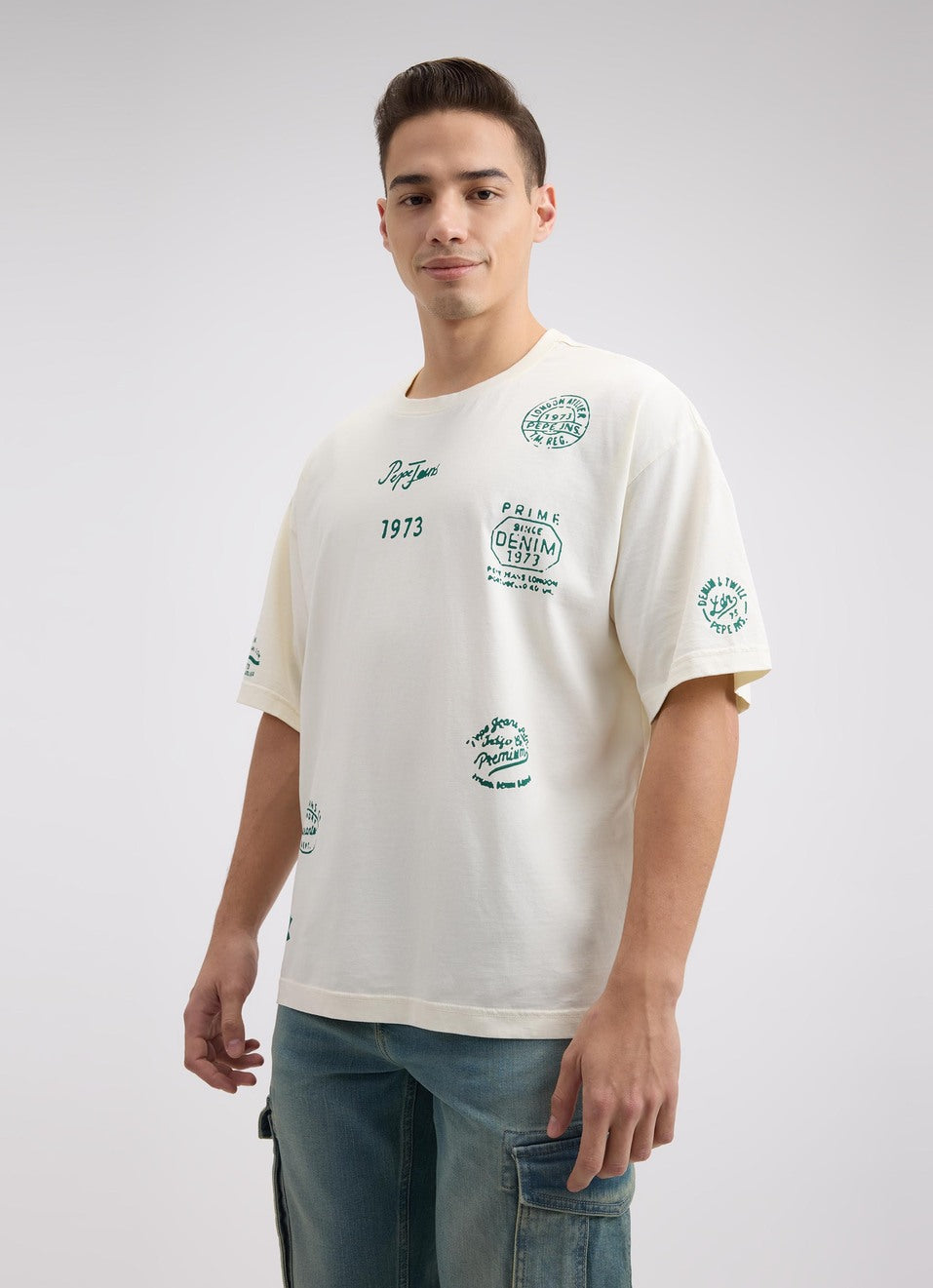 Streetwear Inspired Men’s Oversized Cotton T-Shirt in Off White with Graphic Print