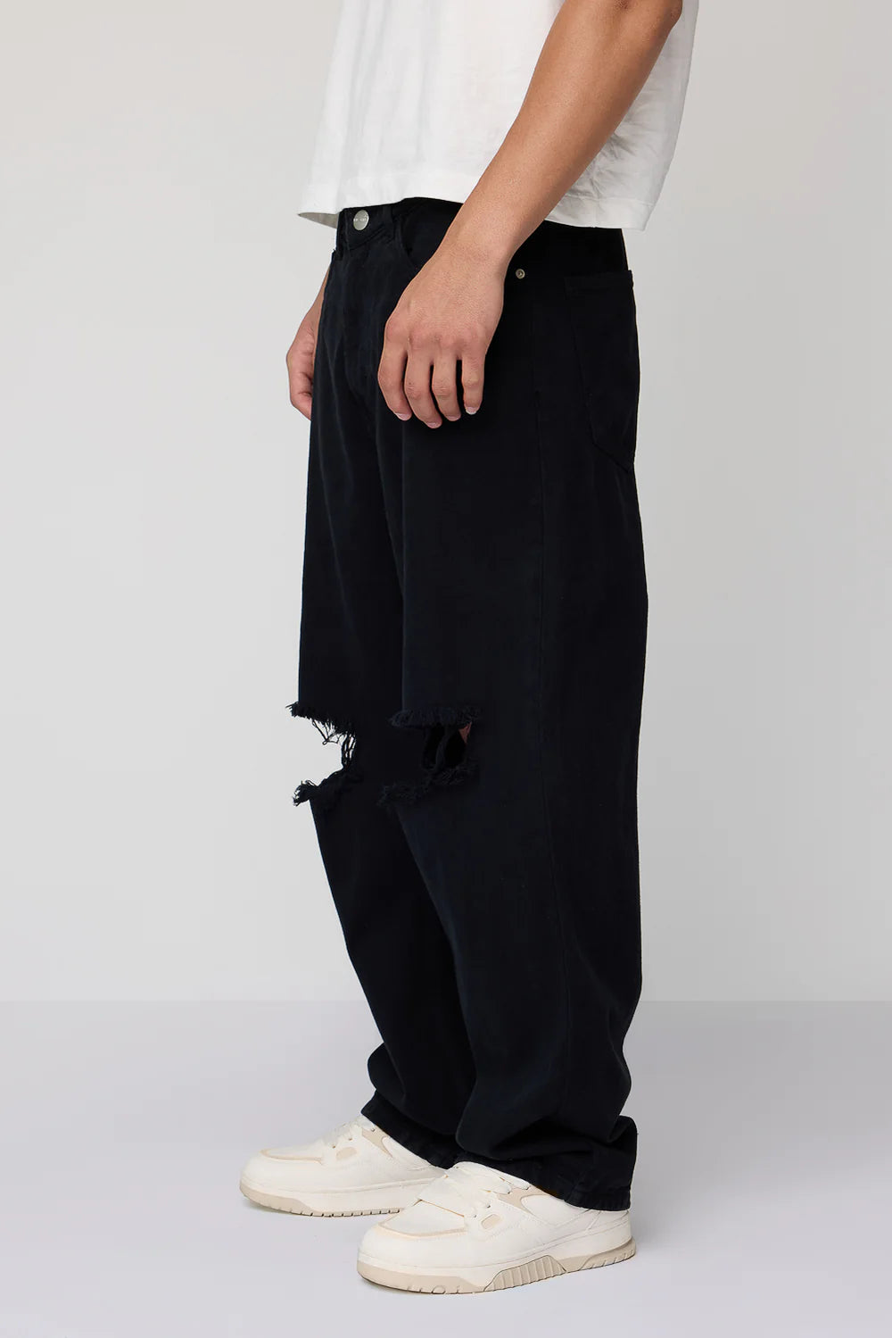 Fashionable Black Baggy Straight Jeans for Men Worn-In Look