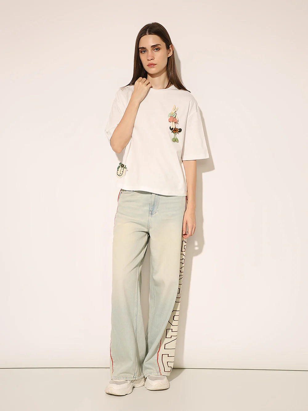 Casual White Applique Loose Fit Boxy T-Shirt for Women