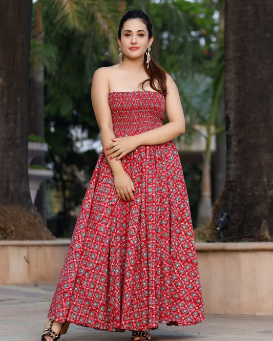 Elegant Smocked Cotton Dress in Honey Crisp Shade Perfect for Casual Outings