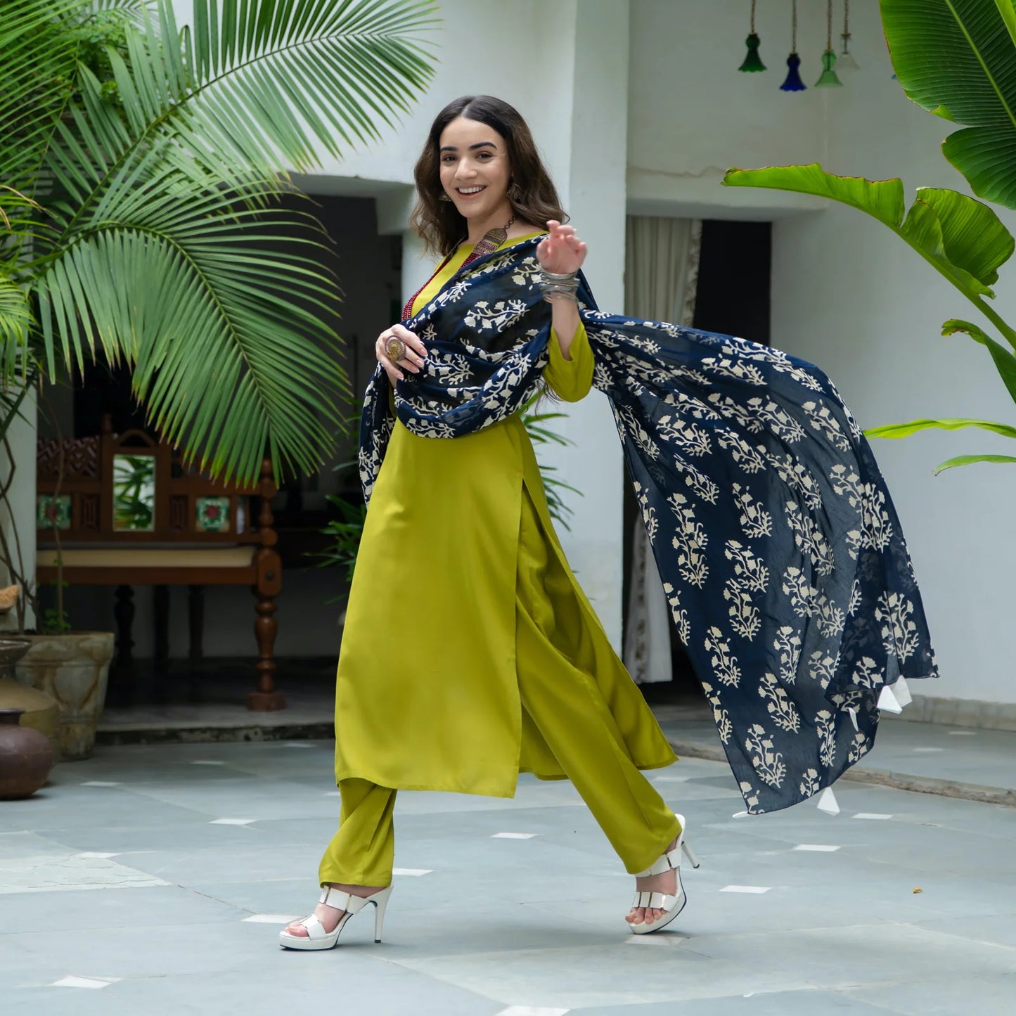 Olive Green Women’s Salwar Kurta Set with Indigo Dupatta Stylish Comfortable and Ideal for Traditional Occasions