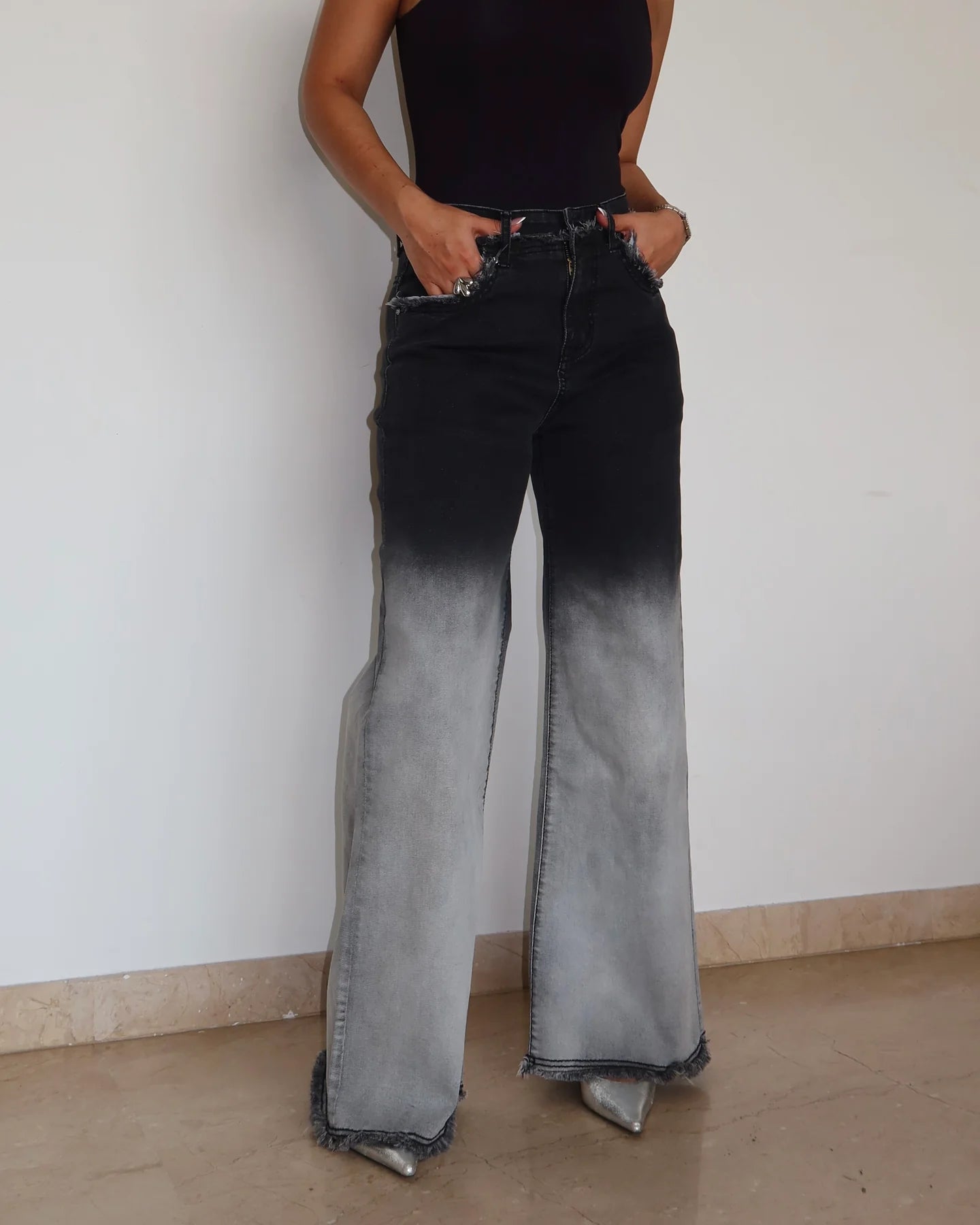 Women’s Relaxed Fit Bare Edge Ombre Wide Leg Jeans for Trendy Everyday Looks