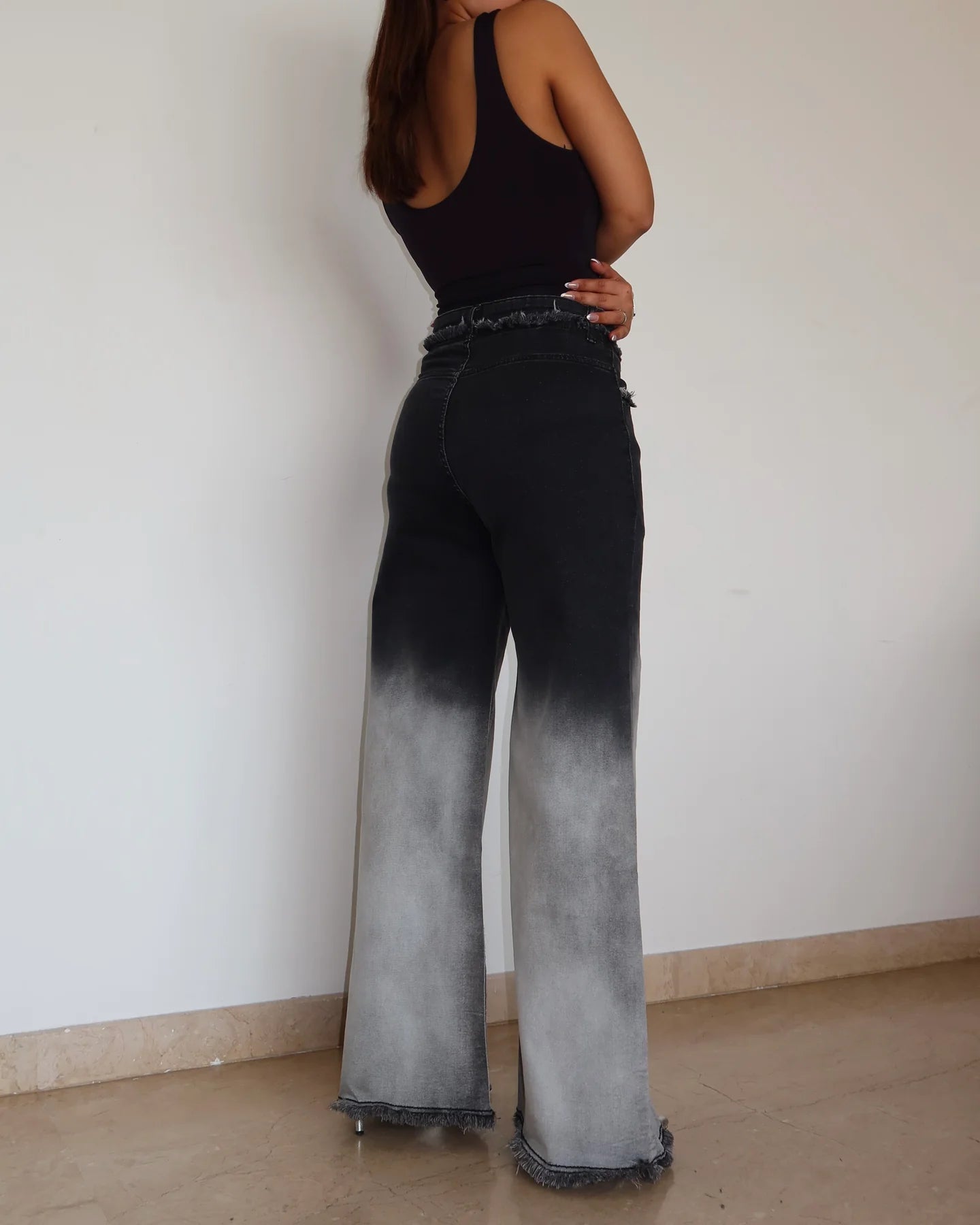 Women’s Relaxed Fit Bare Edge Ombre Wide Leg Jeans for Trendy Everyday Looks