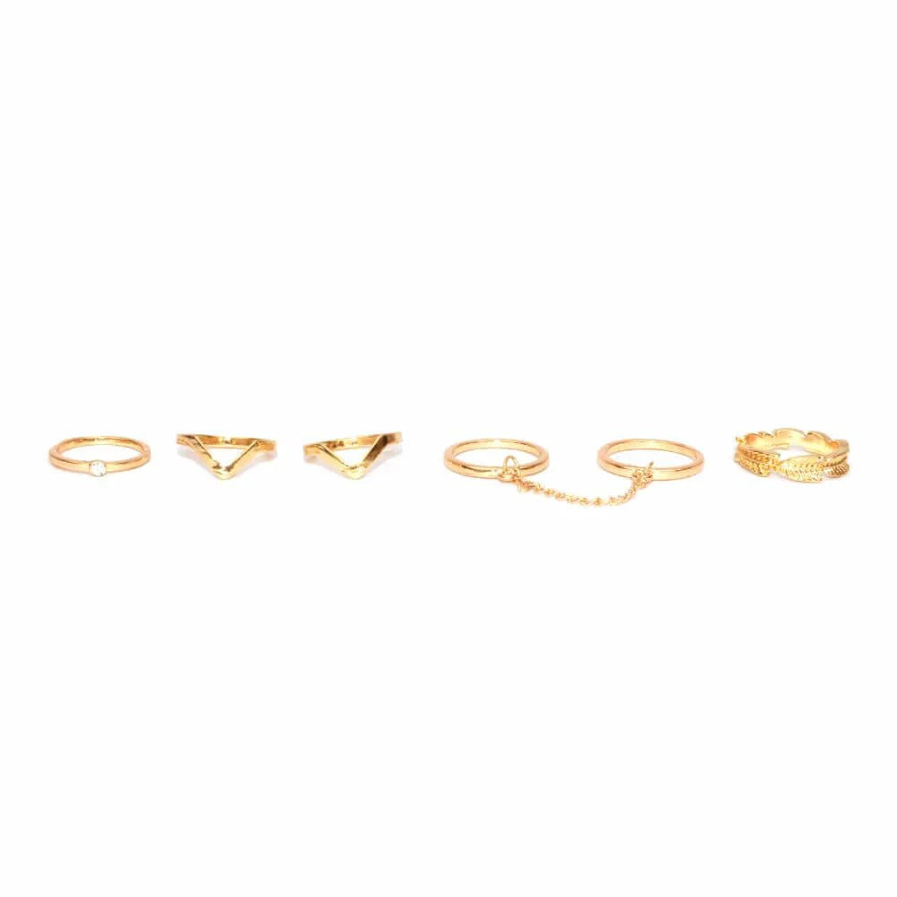 Minimalist Gold Midi Rings Stylish Jewelry Piece Ideal for Casual and Party Wear