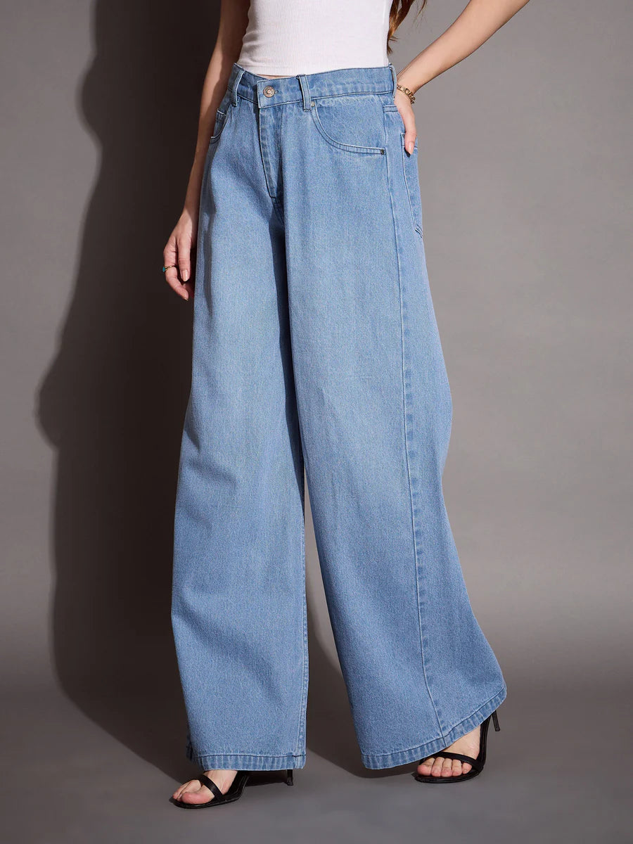 Trendy Blue Low Waist Wide Leg Jeans for Women Lightweight Stylish and Modern