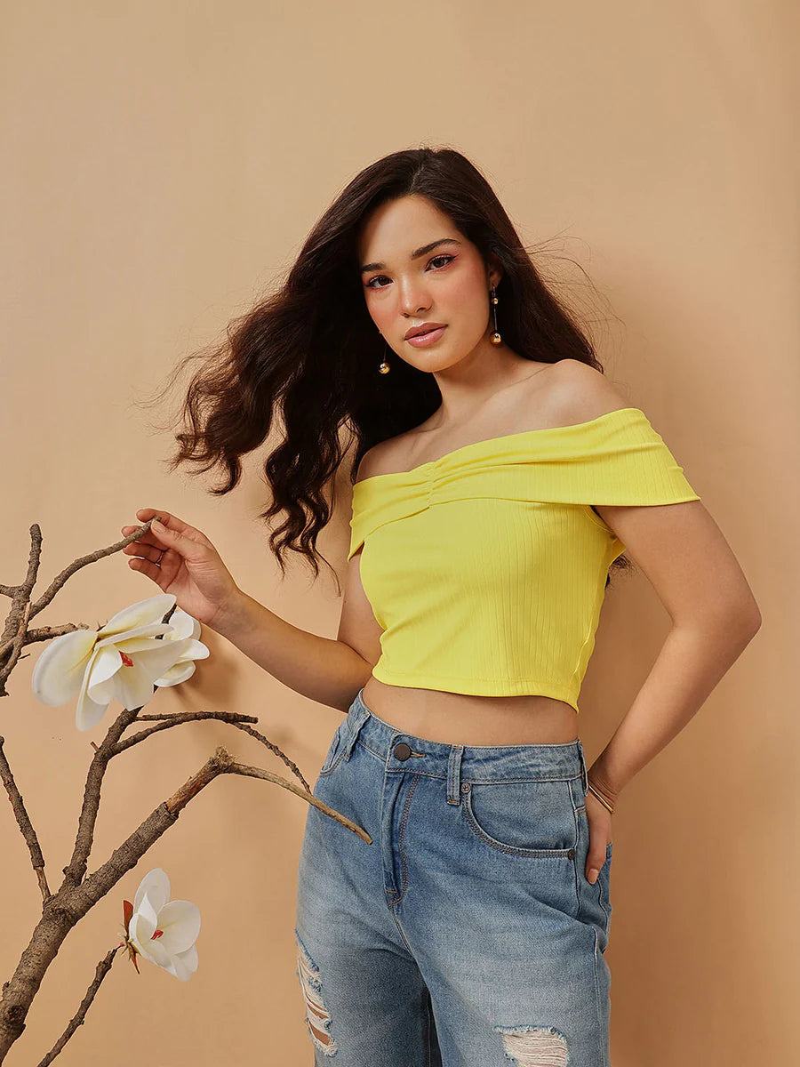 Chic Off-Shoulder Top for Women’s Wardrobe